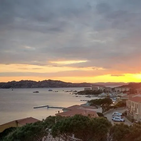Appartamentino Panoramico...con Finestra Sul Mare! Apartmán La Maddalena (Sassari)