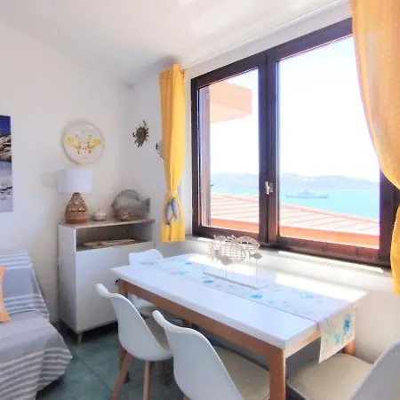 Apartamento Appartamentino Panoramico...con Finestra Sul Mare!