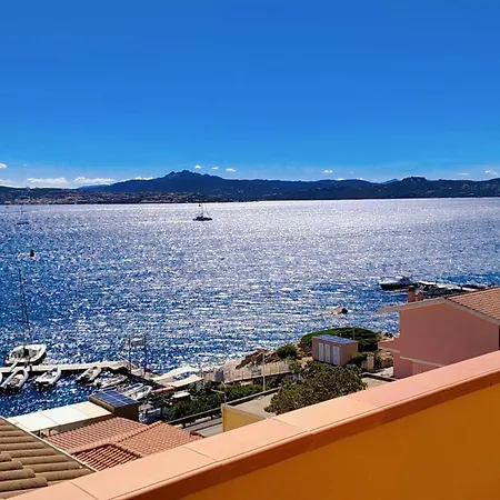 Appartamentino Panoramico...con Finestra Sul Mare! 马达莱纳