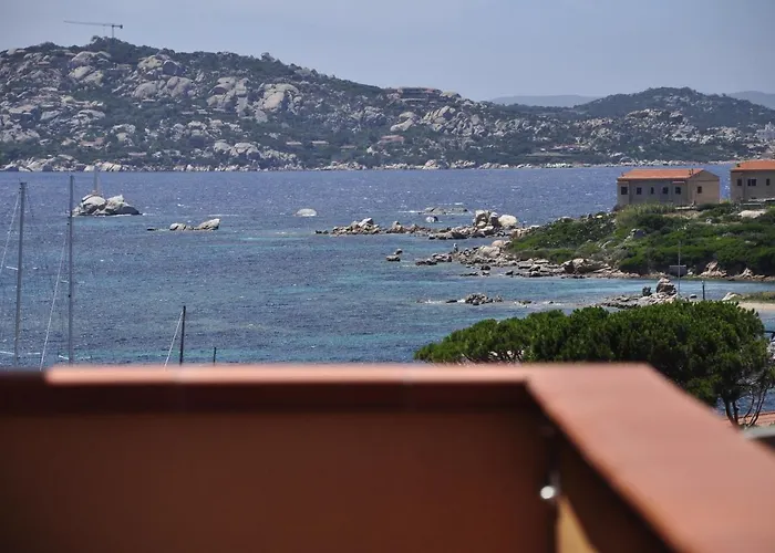 Appartamentino Panoramico...con Finestra Sul Mare! 公寓 马达莱纳