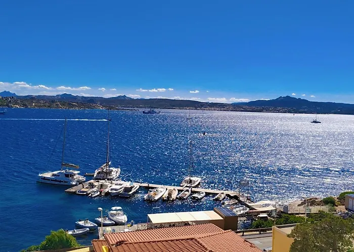 Appartamentino Panoramico...con Finestra Sul Mare! 公寓 马达莱纳